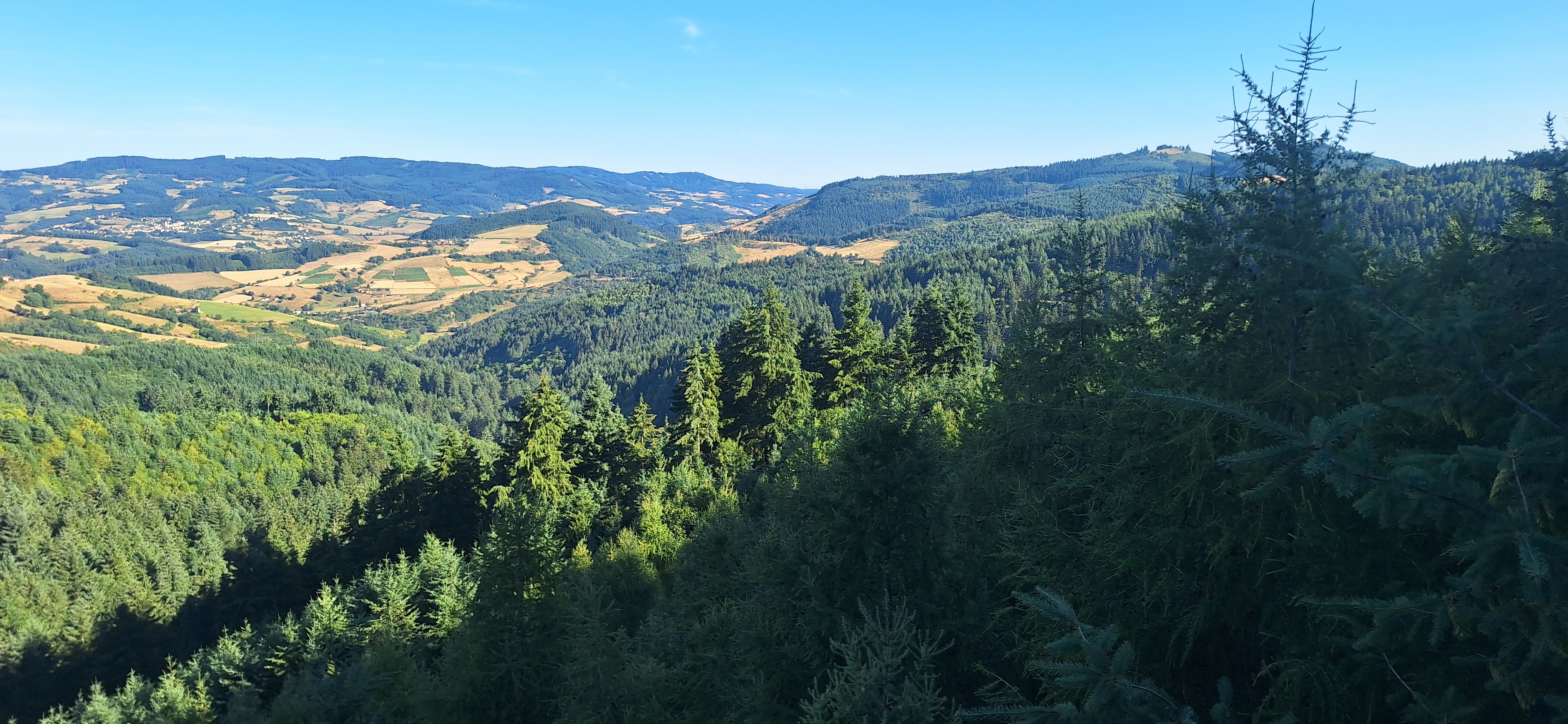 Vue panoramique Massif du Beaujolais